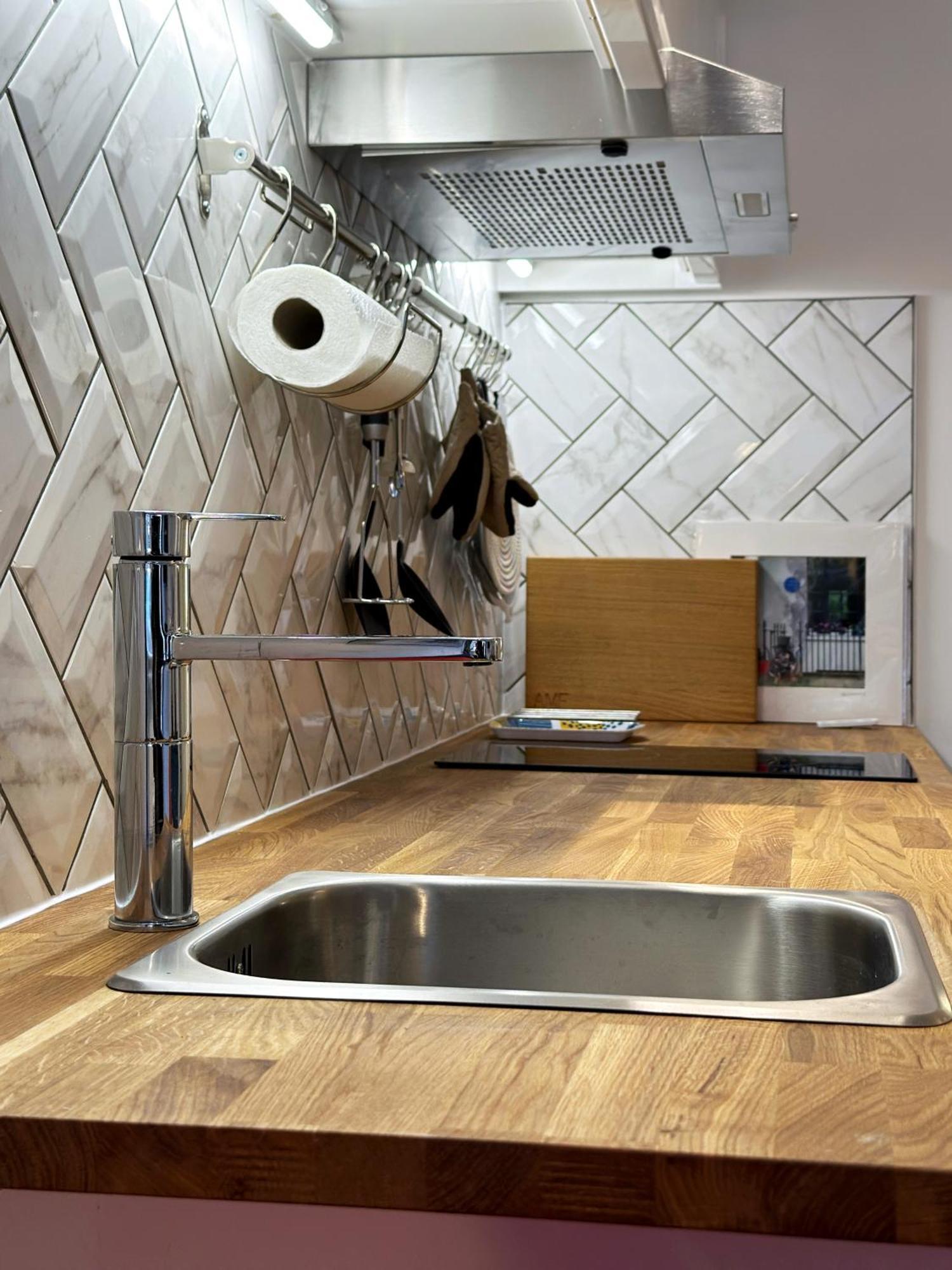 Kensington Studio Hosted By Airoperate Near Notting Hill - 1 Double Bed , 1 Sofa Bed, Ground Floor Apartment Via Private Entrance Λονδίνο Εξωτερικό φωτογραφία